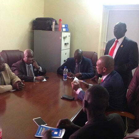 Governor meets Commercial banks’ managers in Wau